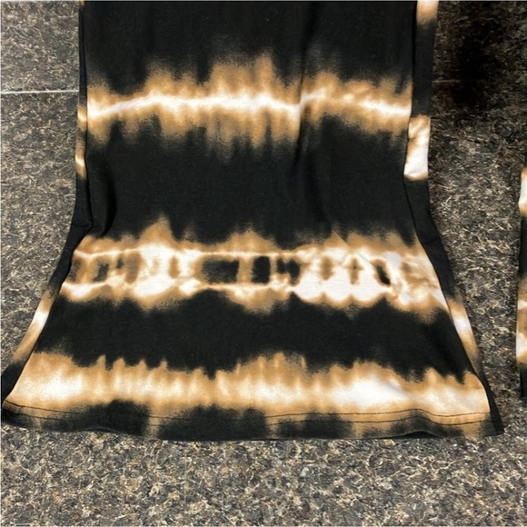 3/$15 ❤️ 1/14 No boundaries flare leg leggings tie dye xxl 19 - Picture 2 of 7